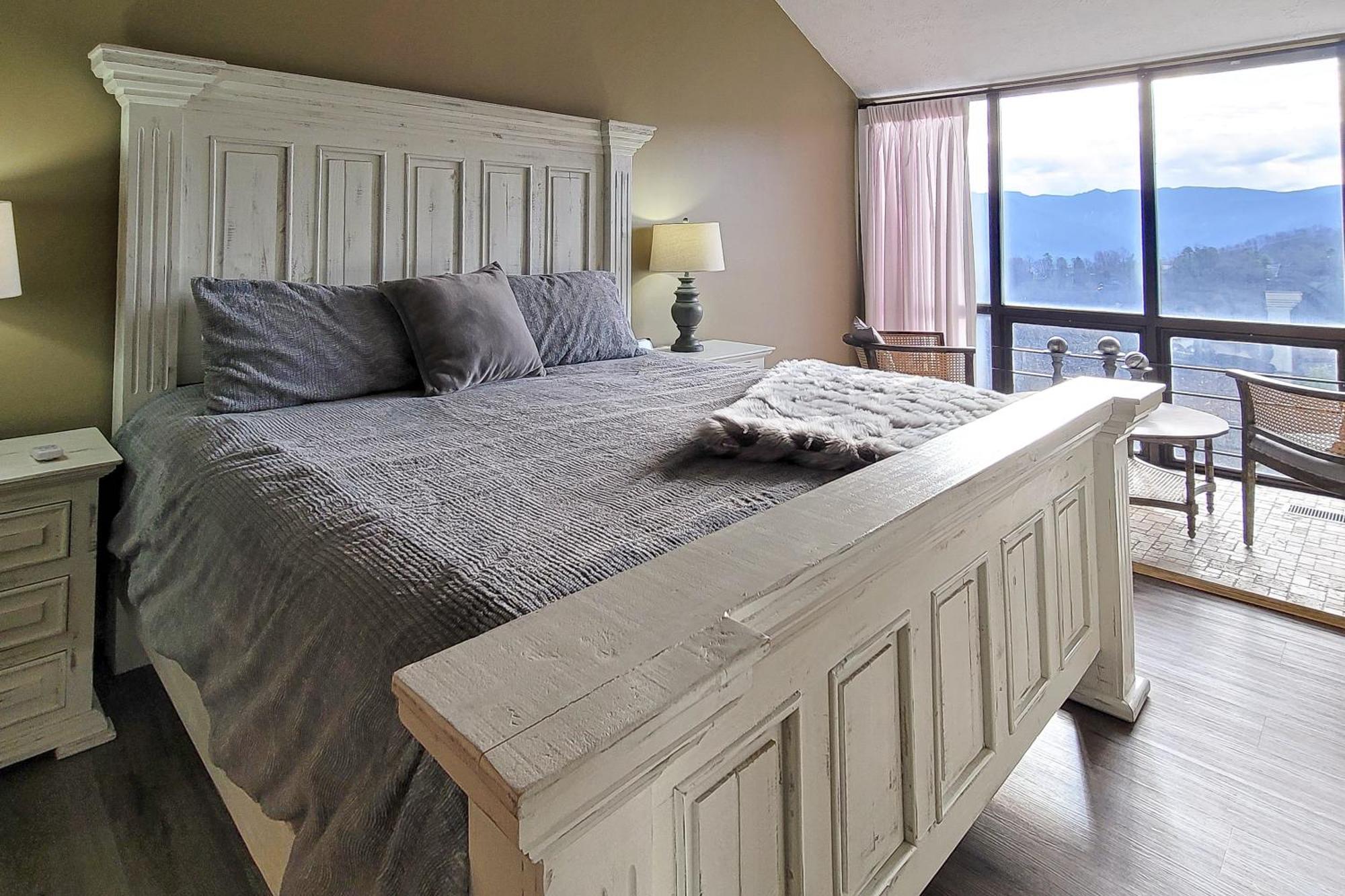 Apartment Sweet Mountain Delight #313 Gatlinburg